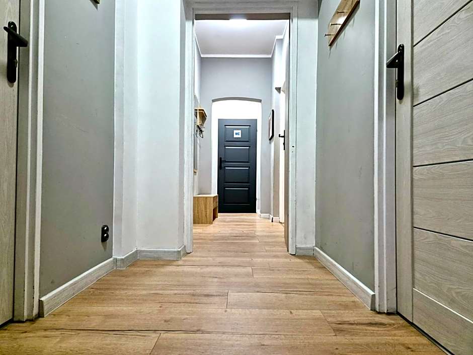 PINI HOSTEL - Przytulne pokoje w centrum Krakowa