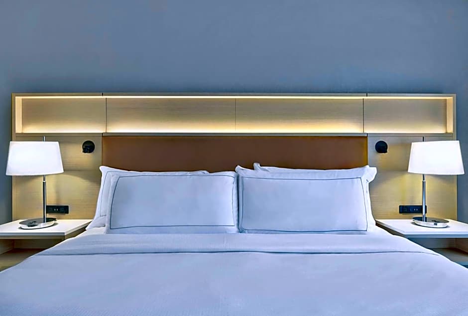 DoubleTree by Hilton Davenport