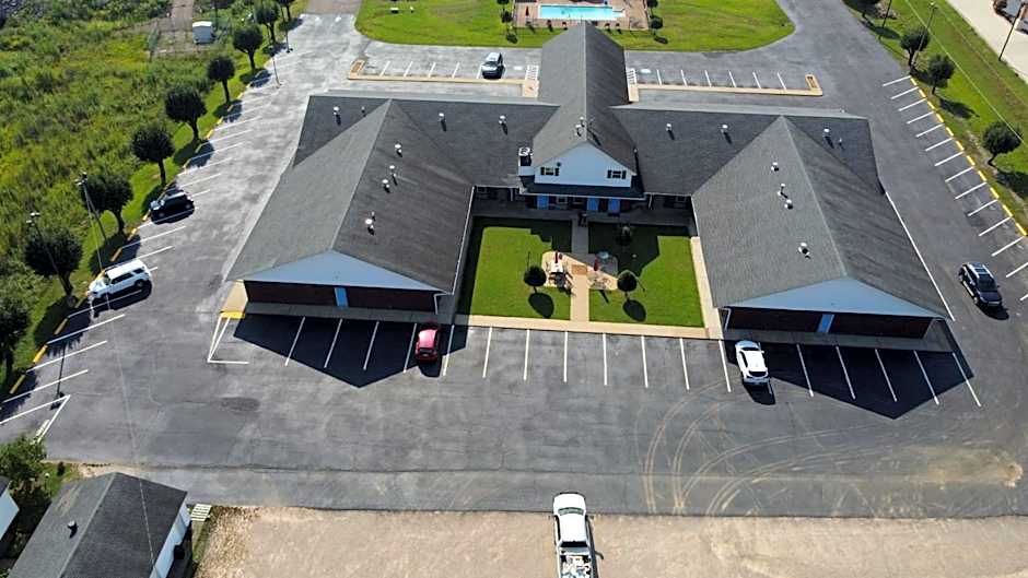 Days Inn by Wyndham Savannah