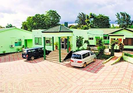 ROYAL SHALOM HOTEL