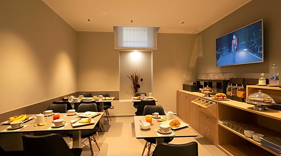 HOTEL H21