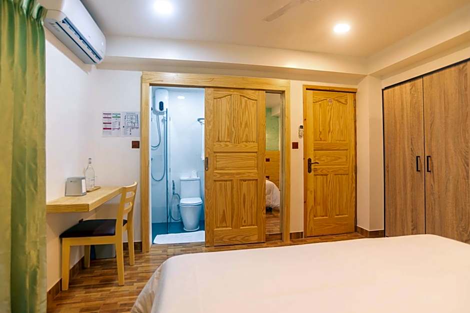 Turtle Maldives - Your Gateway to the Beach & Marine Adventures Await!