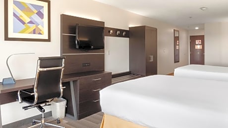 Standard Room with Two Queen Beds