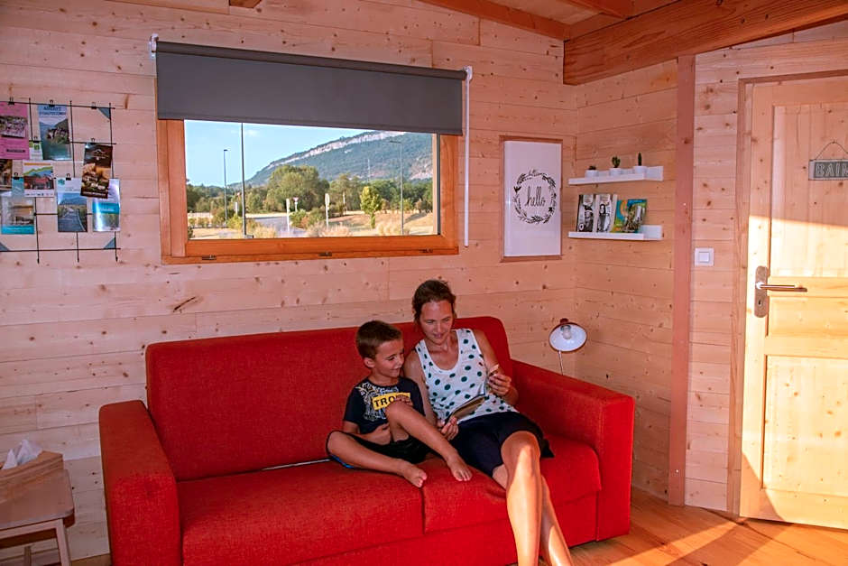 Les Lodges de la ViaRhôna / cabane-spa