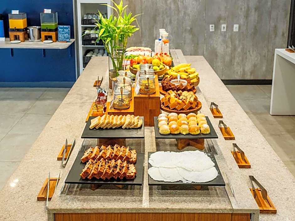 IBIS Budget Santos Gonzaga