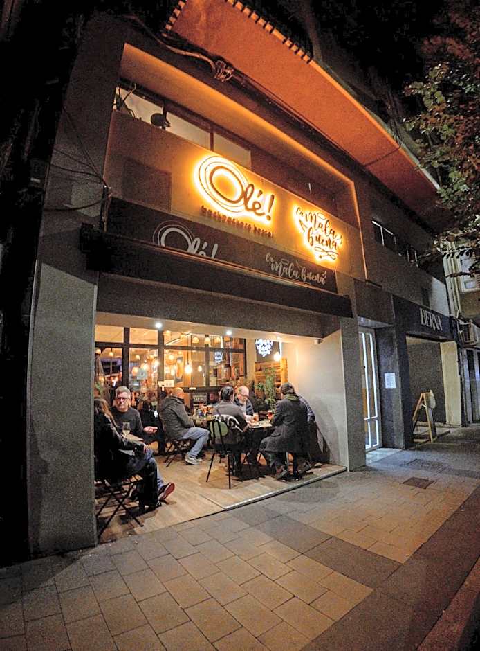 Olé Backpackers Hostel
