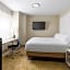 Holiday Inn Express Chicago - Magnificent Mile By IHG