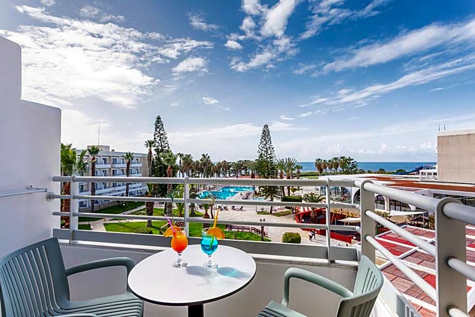 Louis Phaethon Beach