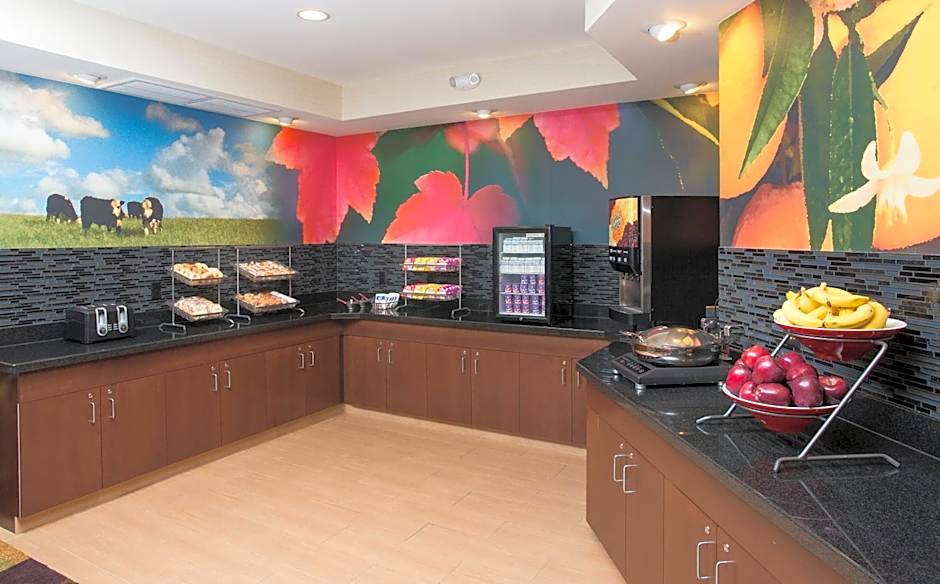 Fairfield Inn & Suites by Marriott Quincy
