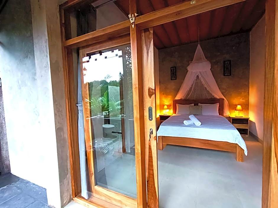 Artomoro Bali