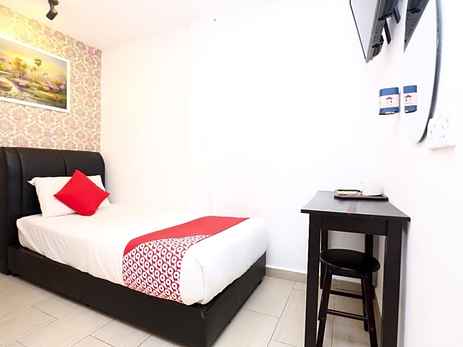 OYO 718 Mr J Hotel Wakaf Che Yeh 1
