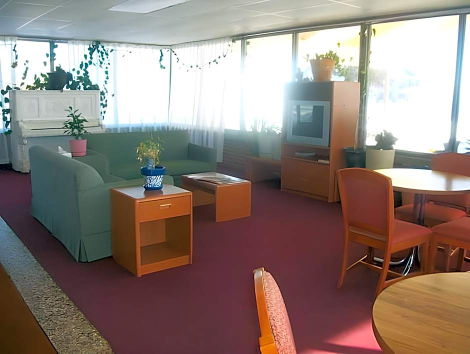 Budget Inn Motel