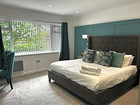 Woodlands Chalet