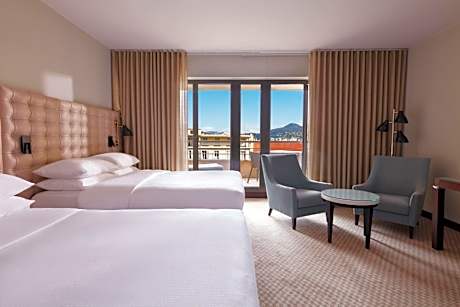 Deluxe Queen Room with Two Queen Beds