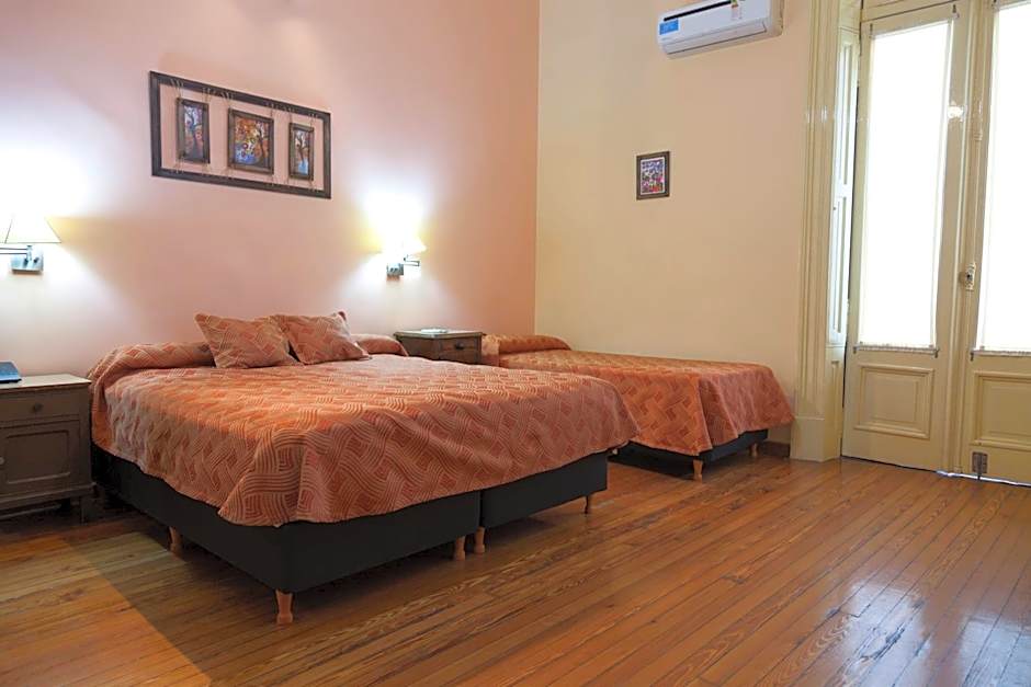 Hotel Reina