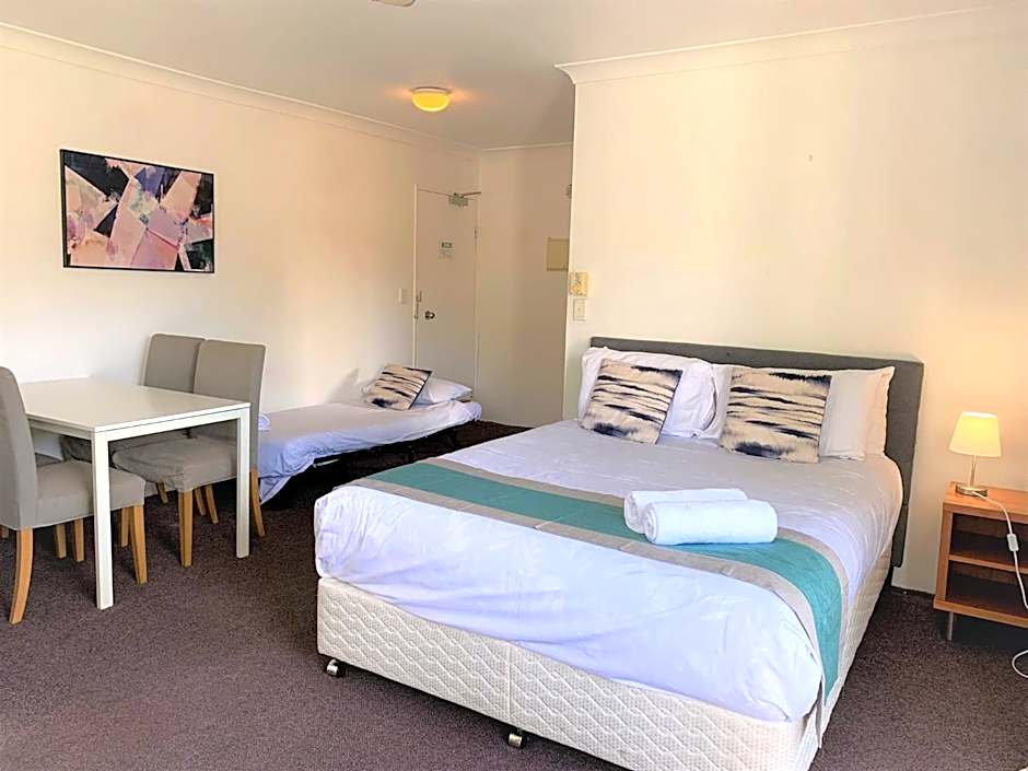 Broadwater Keys Holiday Apartments