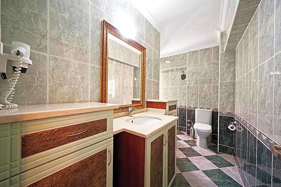 Selen Hotel