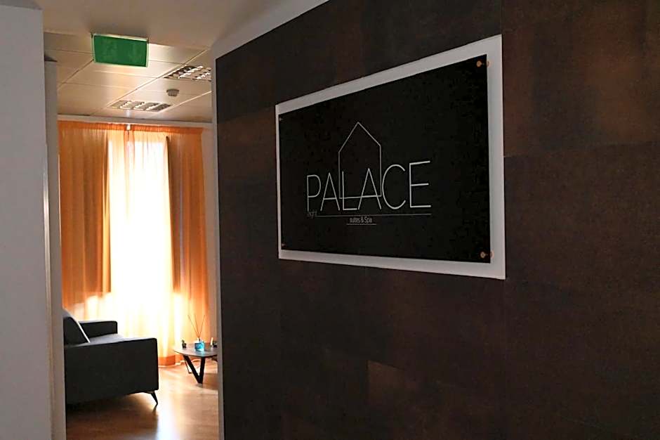 Palace Eight - Suites & Spa