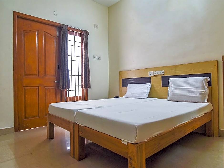 Samrat Guest House – Chennai, IL