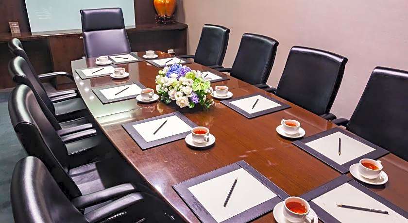 Pacific Business Hotel