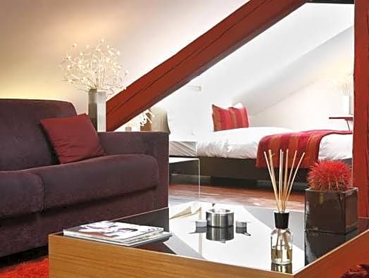 La Cour Des Augustins Boutique Gallery Design Hotel