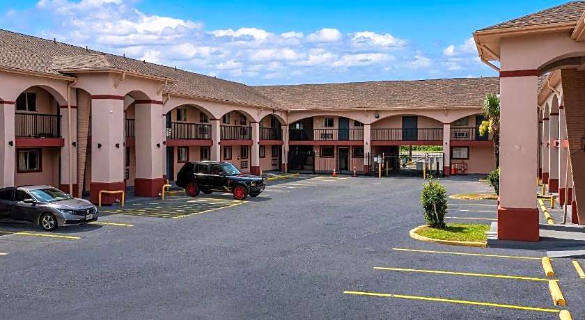 Rodeway Inn & Suites New Orleans East