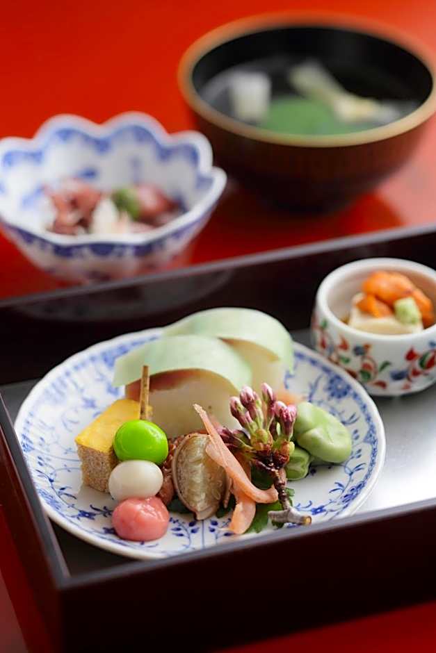 Tazuru