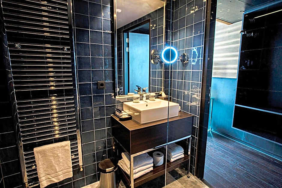 Apollo Hotel Amsterdam, a Tribute Portfolio Hotel