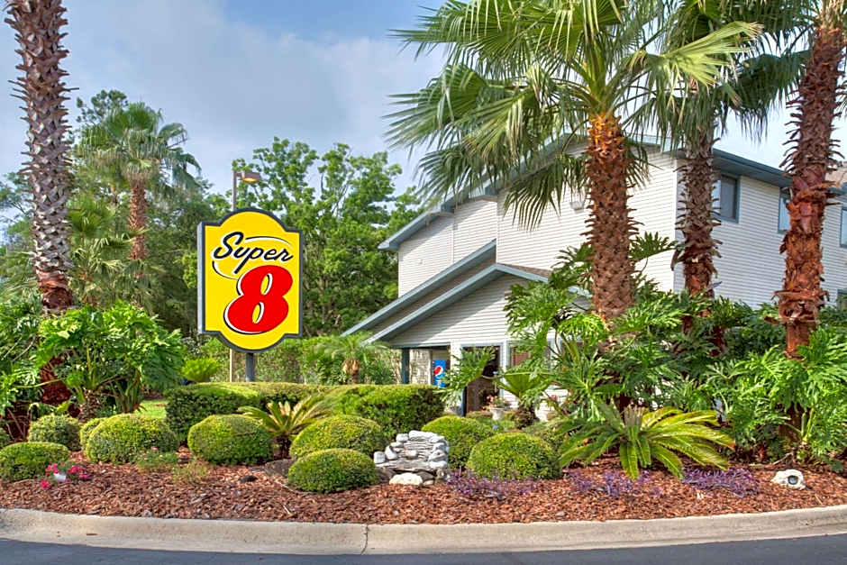 Super 8 by Wyndham Gainesville