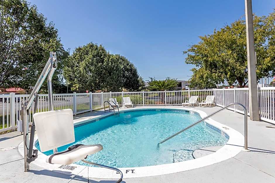 Microtel Inn & Suites By Wyndham Marianna