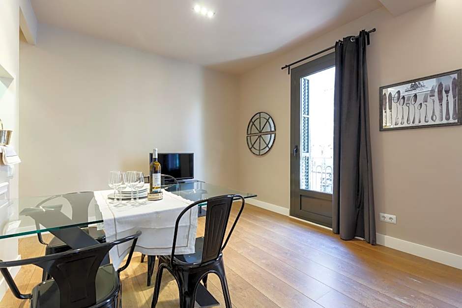 AinB Eixample-Miro Apartments