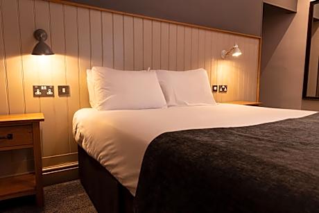 Hartwood Hall by Greene King Inns