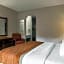 Rodeway Inn & Suites Cherokee On the River