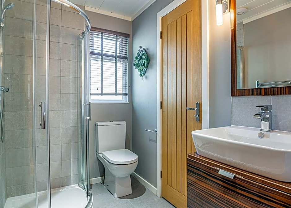 Ogwen Bank Caravan And Lodge Park