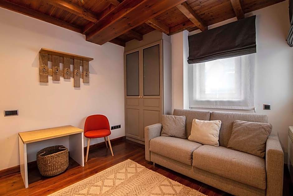 Eira Ski Lodge