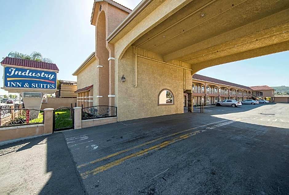 Industry Inn & Suites