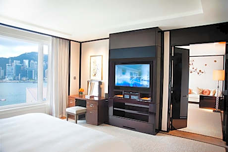 Superior Harbour View Suite