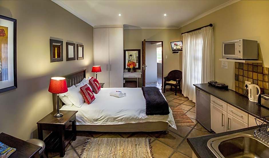Lalapanzi Guest Lodge