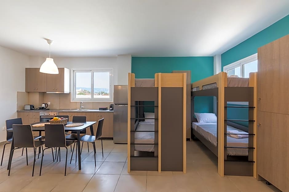 Local Hostel & Suites