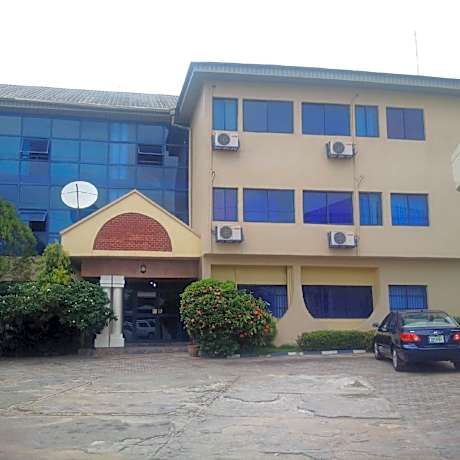 Doris O Hotels