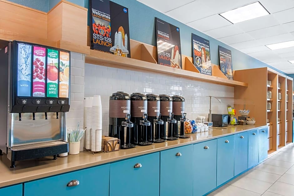 Country Inn & Suites by Radisson, Port Canaveral, FL
