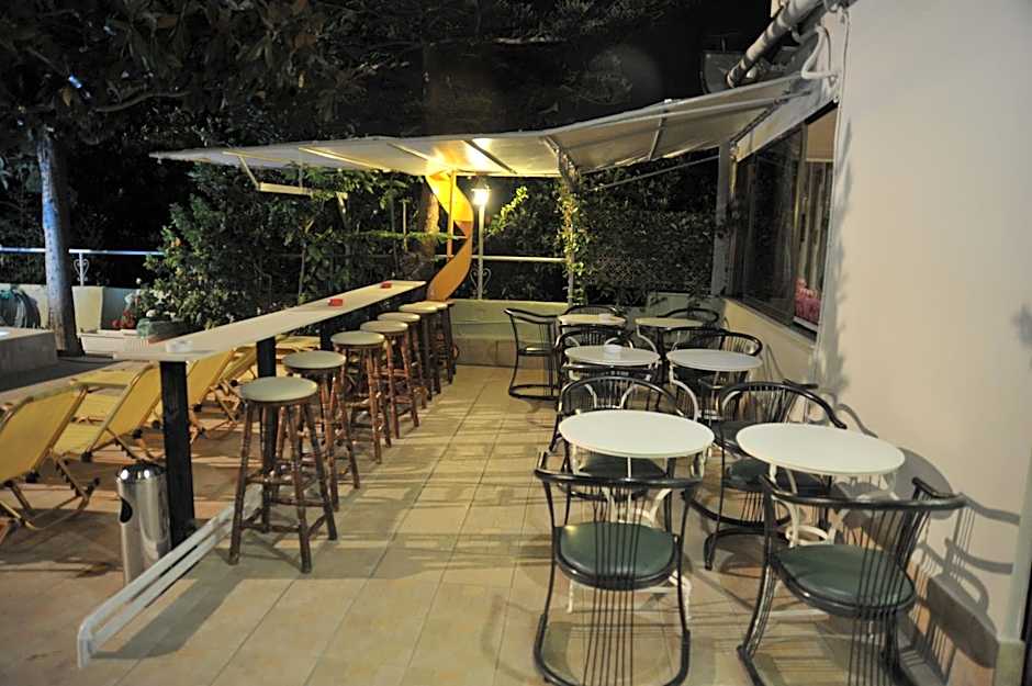 Anseli Hotel