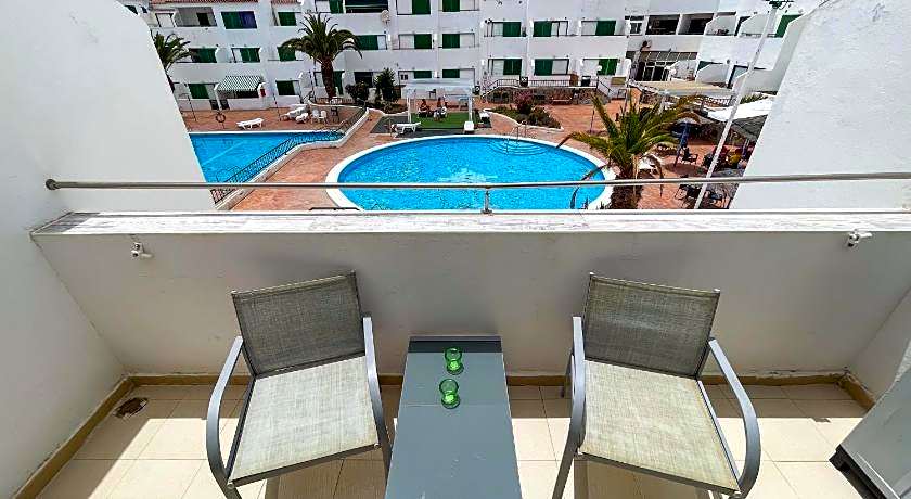 Apartamentos Alondras Park