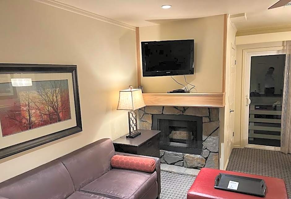 Getaways At The Lodge At Kingsbury Crossing