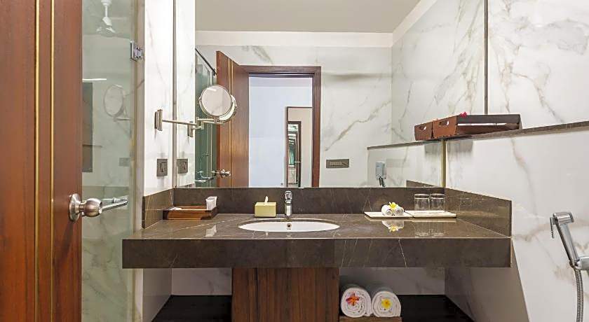 Oraka by My Downtown Aura Hotel