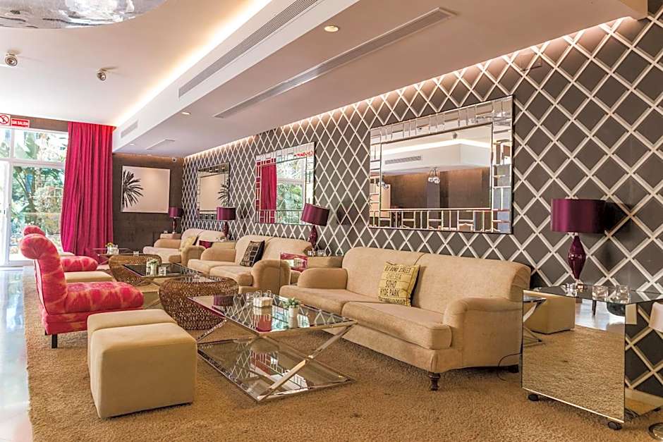 Aparthotel Monarque Sult