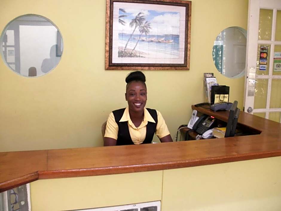 Pineapple Court Hotel