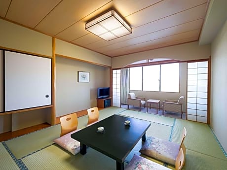 Japanese Style Classic Room with Four Futon Beds and Ocean/Sea View