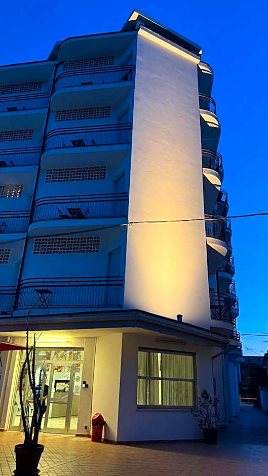 X Hotel