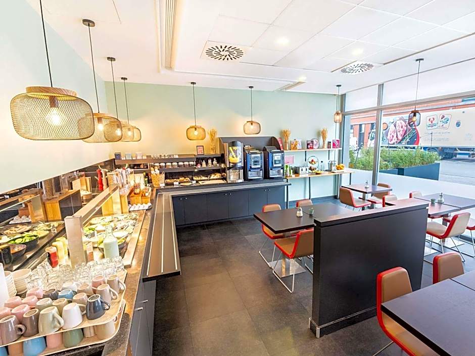 Ibis Esch Belval